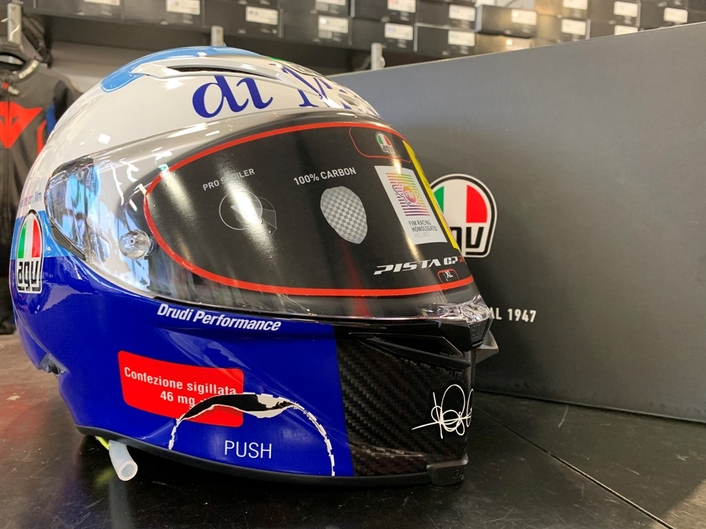 元気が出るデザインのヘルメット『PISTA GP RR-ROSSI MISANO 2020』